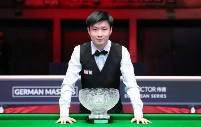 待能看到球 待能看到球