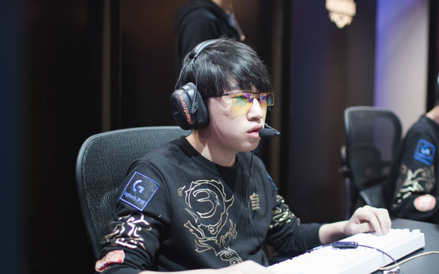 在关键比赛 在关键比赛