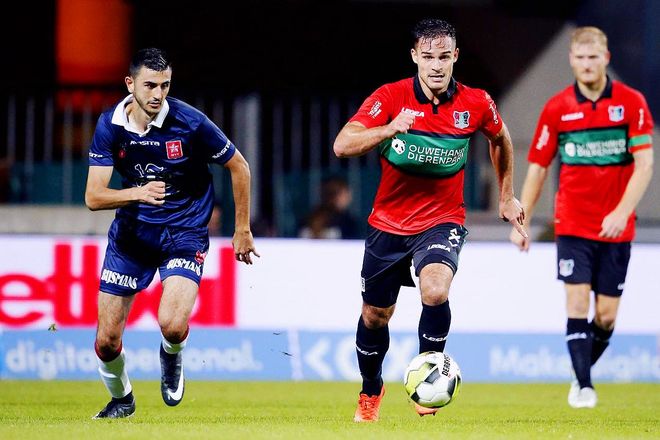 为年轻球员 为年轻球员