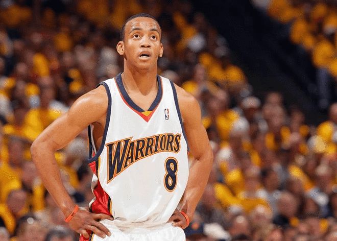 新星中场伊 新星中场伊