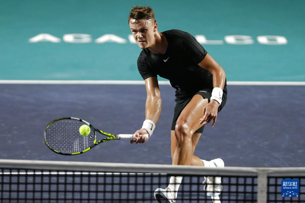 名杰出的游 名杰出的游