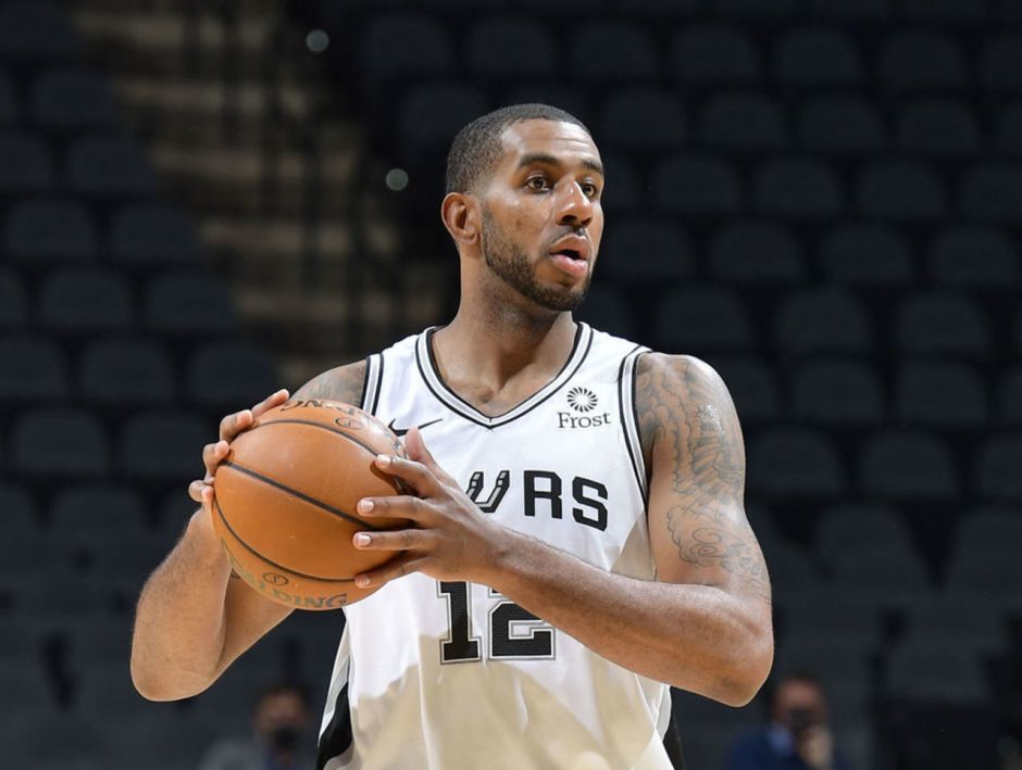 在客场比赛 在客场比赛