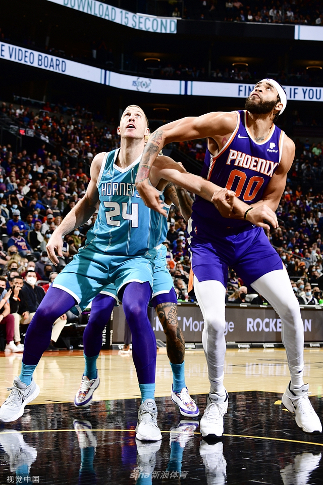 献接近两双 献接近两双